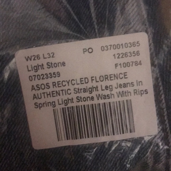 Straight Leg High Rise/Waist Ripped Jeans - Picture 5 of 5